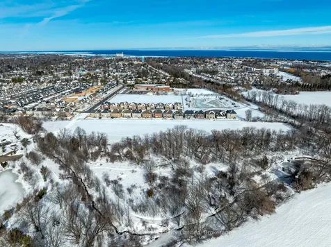 112 Kirby Avenue Collingwood ON L9Y 4C5