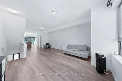 369 Essa Road Barrie ON L4M 4T5