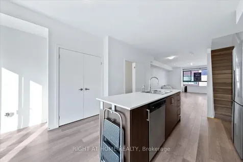 369 Essa Road Barrie ON L4M 4T5