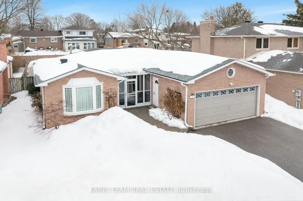 32 Trillium Crescent Barrie ON L4N 5K3