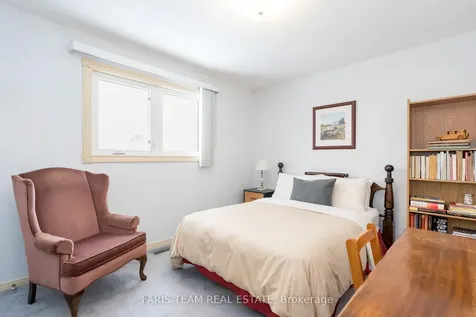 32 Trillium Crescent Barrie ON L4N 5K3