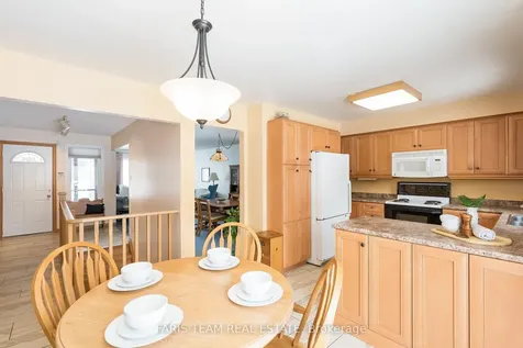 32 Trillium Crescent Barrie ON L4N 5K3