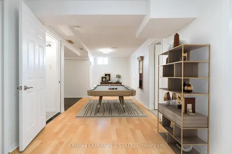 87 Tunbridge Road Barrie ON L4M 6S9