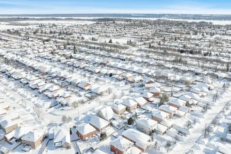 87 Tunbridge Road Barrie ON L4M 6S9