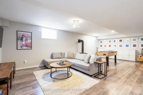 35 Street Vincent Street Barrie ON L4M 3Y3