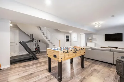 35 Street Vincent Street Barrie ON L4M 3Y3