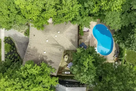 35 Street Vincent Street Barrie ON L4M 3Y3