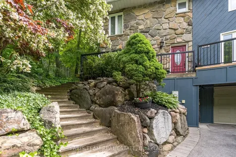 35 Street Vincent Street Barrie ON L4M 3Y3