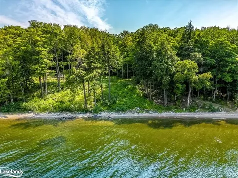 114 Gilwood Park Drive Penetanguishene ON L9M 1Z6