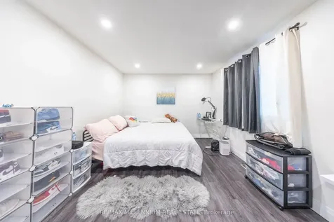 44 Oren Boulevard Barrie ON L4N 4M1