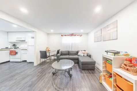 44 Oren Boulevard Barrie ON L4N 4M1