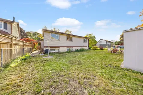 44 Oren Boulevard Barrie ON L4N 4M1