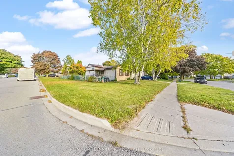 44 Oren Boulevard Barrie ON L4N 4M1