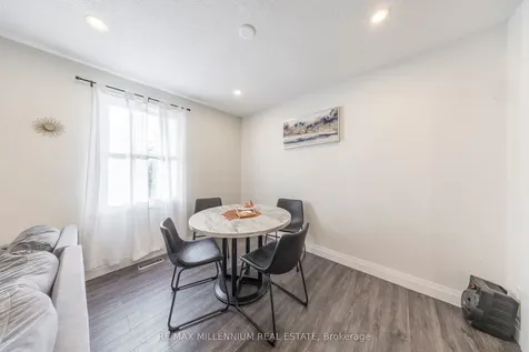 44 Oren Boulevard Barrie ON L4N 4M1