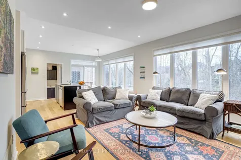 22 Kirby Avenue Collingwood ON L9Y 3W8