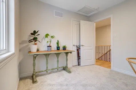 22 Kirby Avenue Collingwood ON L9Y 3W8