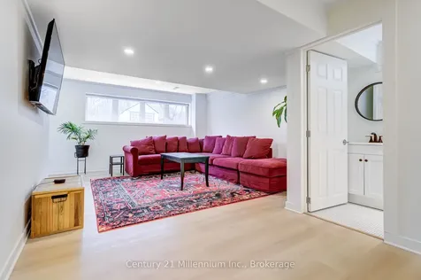 22 Kirby Avenue Collingwood ON L9Y 3W8