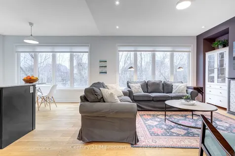 22 Kirby Avenue Collingwood ON L9Y 3W8