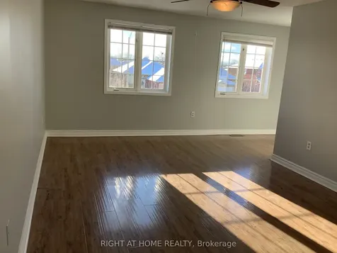 214 Dunsmore Lane Barrie ON L4M 7A3