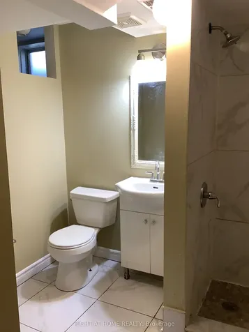 214 Dunsmore Lane Barrie ON L4M 7A3