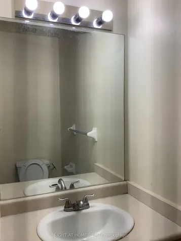 214 Dunsmore Lane Barrie ON L4M 7A3