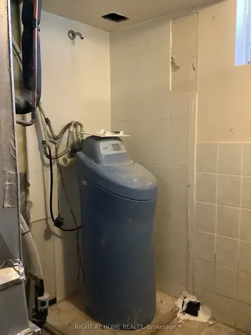 214 Dunsmore Lane Barrie ON L4M 7A3