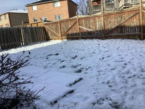 214 Dunsmore Lane Barrie ON L4M 7A3