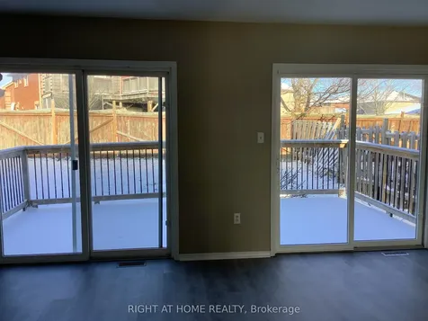 214 Dunsmore Lane Barrie ON L4M 7A3