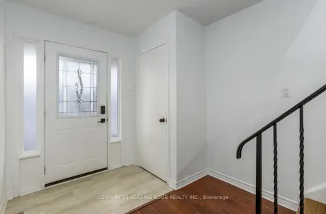 48 D'ambrosio Drive Barrie ON L4N 6V6