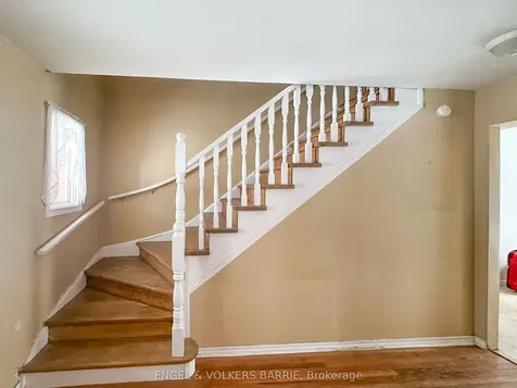 48 Redfern Avenue Barrie ON L4N 9G3