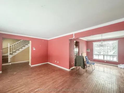 48 Redfern Avenue Barrie ON L4N 9G3