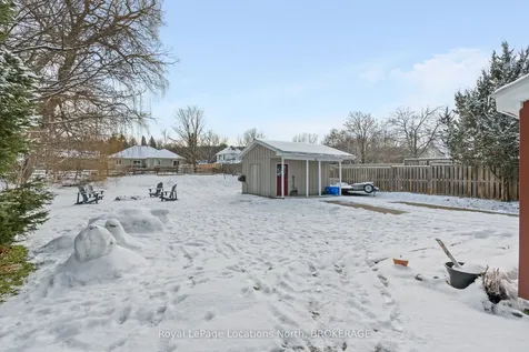 23 Elizabeth Street W Clearview ON L0M 1G0