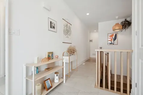 33 Mabern Street Barrie ON L9J 0H9