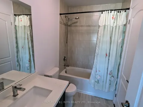 99 Frank's Way Barrie ON L4N 3J1