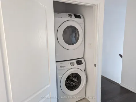 99 Frank's Way Barrie ON L4N 3J1