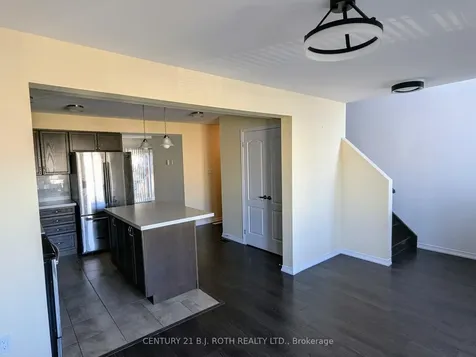 99 Frank's Way Barrie ON L4N 3J1