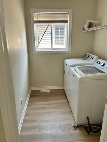 195 Pringle Drive Barrie ON L4N 0P7