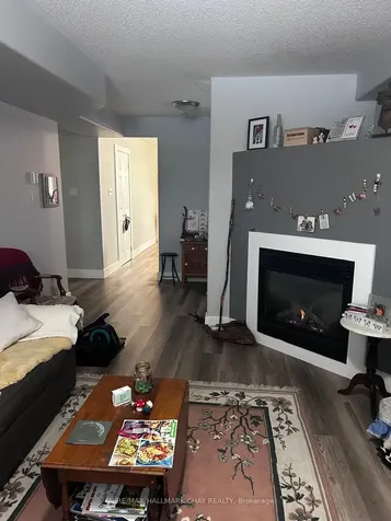 195 Pringle Drive Barrie ON L4N 0P7