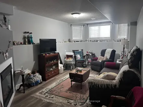 195 Pringle Drive Barrie ON L4N 0P7