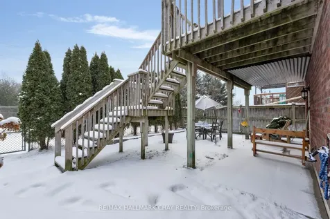 195 Pringle Drive Barrie ON L4N 0P7