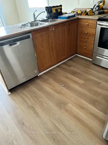 195 Pringle Drive Barrie ON L4N 0P7