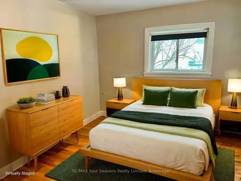 210 Saunders Street Clearview ON L0M 1S0