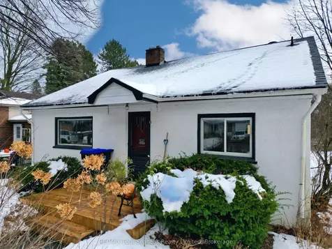 210 Saunders Street Clearview ON L0M 1S0