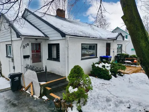 210 Saunders Street Clearview ON L0M 1S0