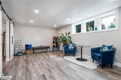 18 Nelson Street Clearview ON L0M 1G0