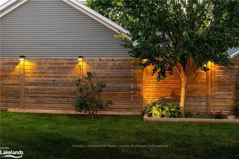 18 Nelson Street Clearview ON L0M 1G0