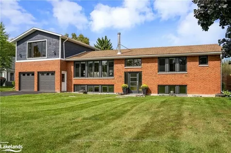 18 Nelson Street Clearview ON L0M 1G0