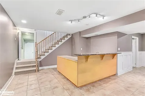 4228 Hogback Road Clearview ON L0M 1K0