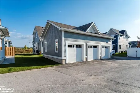36 Danielle Crescent Midland ON L4R 0H3