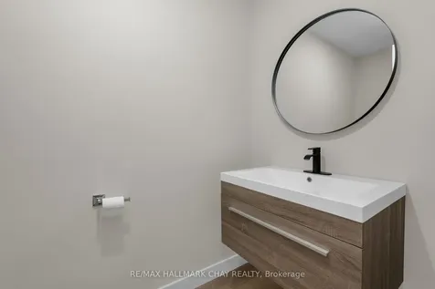 9 Caribou Court Barrie ON L4N 8N3